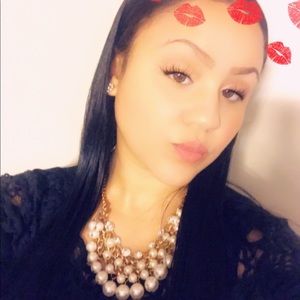 Meet your Posher, Janelle